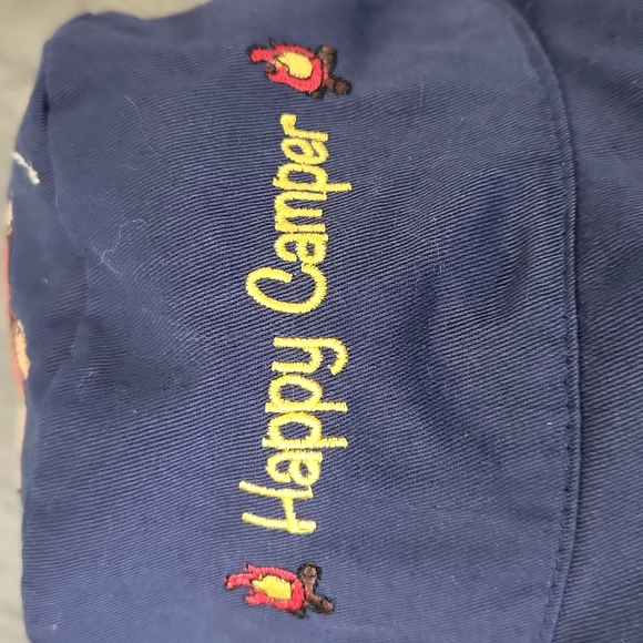 Reversible new hat - Picture 2 of 6